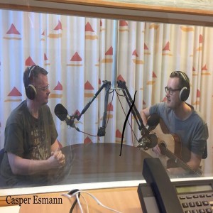 Casper Esman, en af verdens bedste guitarister gæstede Nærradio Korsør - hør podcasten her