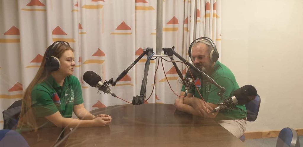 22/12 kan du komme på Nytorv og få en træk tur på heste - Camilla og Tim besøgte Nærradio Korsør og fortalte om det