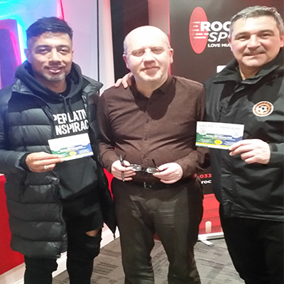 Alex Horsburgh talks with Bobby Petta and Charlie Miller