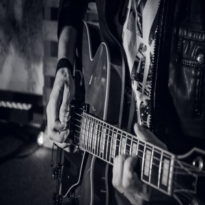 What makes a guitar solo TRULY great and why most internet polls are completely wrong on the subject.(Rockin' Rant #32)