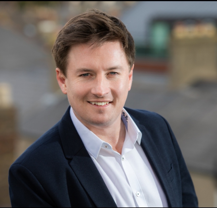 52. Robert Hoban and Offr.io