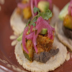 Plant-based Mindful Chik’n Tinga Tacos with Black Beans and Guajillo Salsa