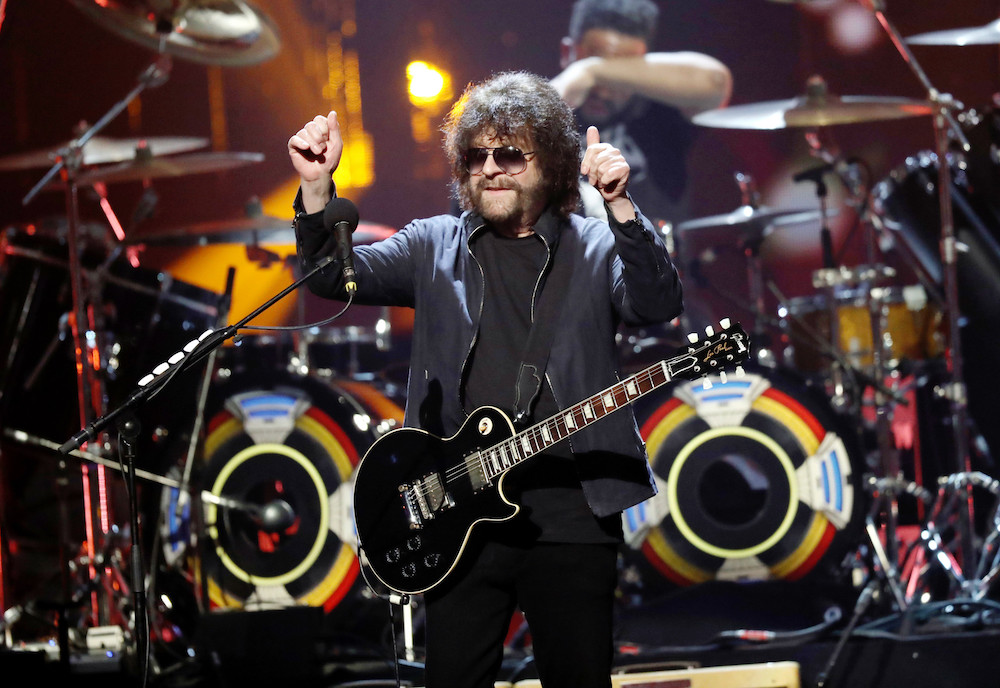 Face the Music: An Electric Light Orchestra Song-By-Song Podcast (And Other Shows)