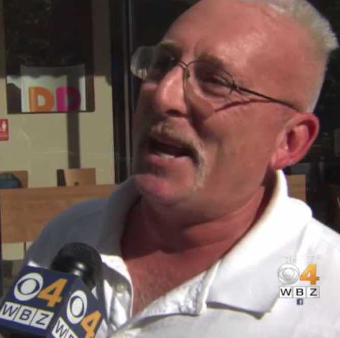 Humble Bus Driver Who Learned From Past Mistakes is Hailed for Saving Frantic Mom on Vacation