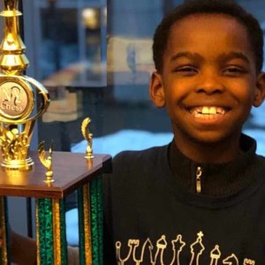 8-Year-old Homeless Immigrant Was Taught to Play Chess – Now Breaks Record as State Champion, Internet Sends Flood of Support