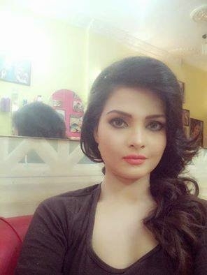 Premium Ghaziabad Escorts offers Call Girls- Kavya Mahajan