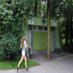 KrakCast News – Is it really that hard to find a public toilet in Krakow?