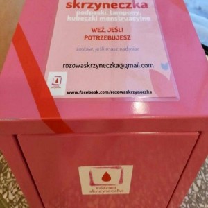 KrakCast News – Pink Boxes and free tampons