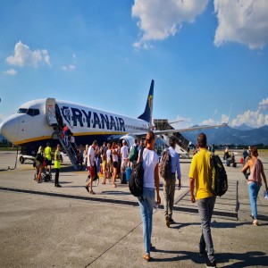 KrakCast News - Did Ryanair save or destroy air travel?