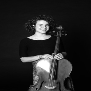 Rosa Thompson-Viera - A Professional Cellist in Love with Her Work