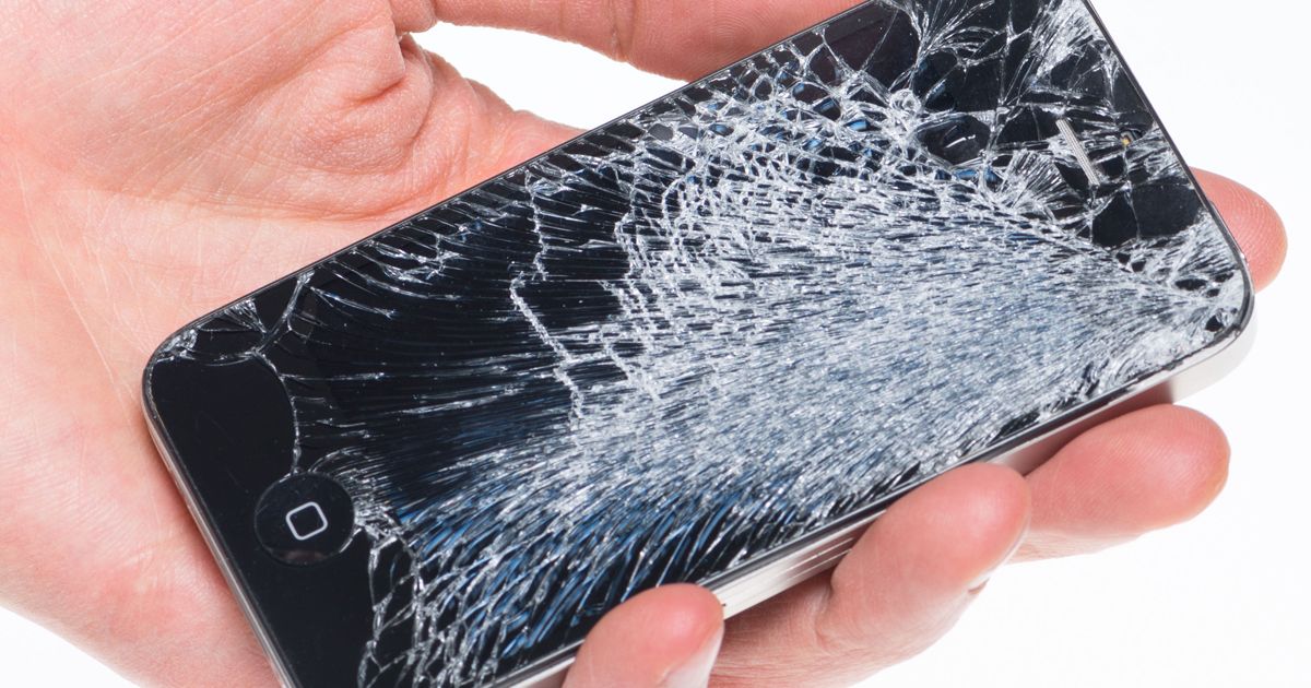 Are You Looking for Professional Cracked Phone Repair Services in Long Island? – Read This Article!