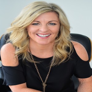 Janine Brolly, Speaker, Author, 7 Figure business owner, helping women own their power