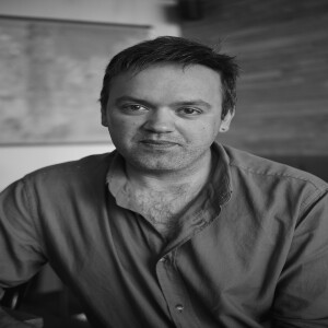 Episode 292 - Queen James: The Life and Loves of Britain's First King with Gareth Russell