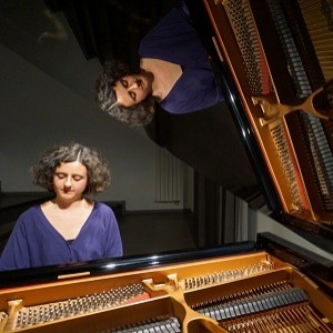 Piano batek inprobisaketa eta tradizioa elkartzea lortzen duelarik … (Elodie Baffalio)