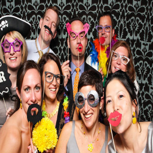How Printed Backgrounds Make The Most of Party Photobooth Hire? 