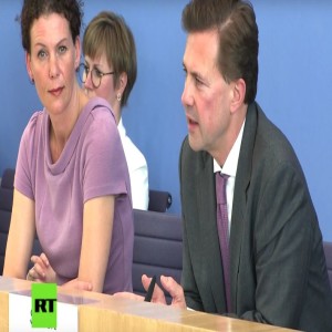 Arroganz der Mächtigen: Merkel-Sprecher machen sich über Völkerrecht und Bundestagsgutachten lustig