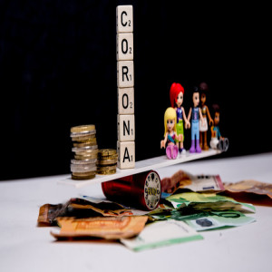 Finanzexperte zu Corona-Krediten vom IWF und Weltbank: "Länder bitten den Henker um Hilfe"