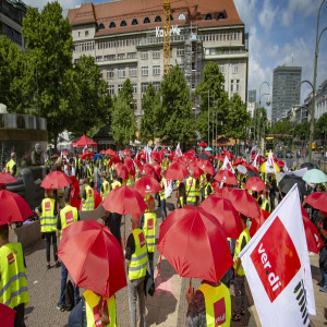 ”Fassungslosigkeit und Wut” – Beschäftigte im Einzelhandel streiken in Berlin und Brandenburg