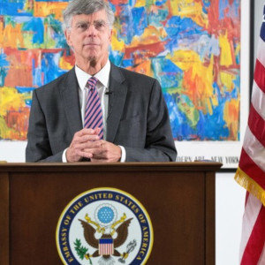 Wie führt man Krieg gegen Russland? US-Diplomat über vermeintliche Vorteile des Ukraine-Konflikts