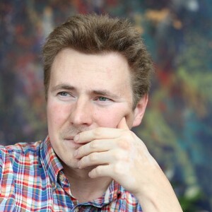 27. Pravidelná dávka s Jurajom Šústom o ľudskej prirodzenosti, liberalizme a dnešnom Slovensku