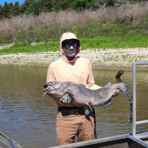 152 - Ernesto Flores talks blue catfish, nuisance species, and Kansas‘ Vamos a Pescar program