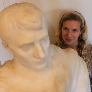 Episode 29: The Mystery of the Missing Statue with Mallory Mortillaro