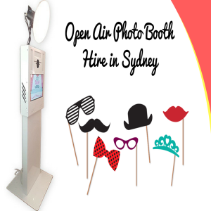 Spruce Up Party Spirit With Open Air Photo Booth