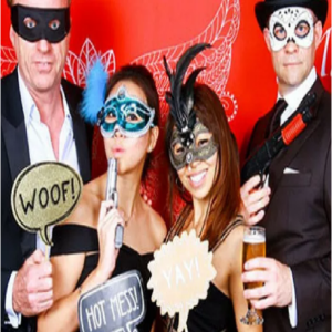 Know the Perks of Hiring Photo Booth for Corporate Party