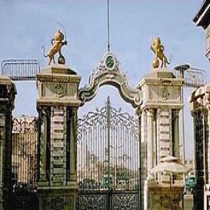 Intellectuals on parliamentary period - part three