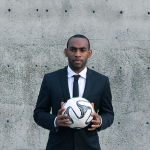 Episode 142: Amobi Okugo (Pro Soccer Player, Entrepreneur, Host of ”The Frugal Athlete”)