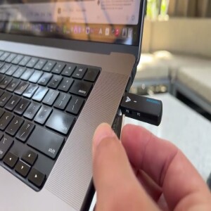 GTT Reviews: BaseQi UHSII-420A Macbook Pro Hidden MicroSD Card Reader