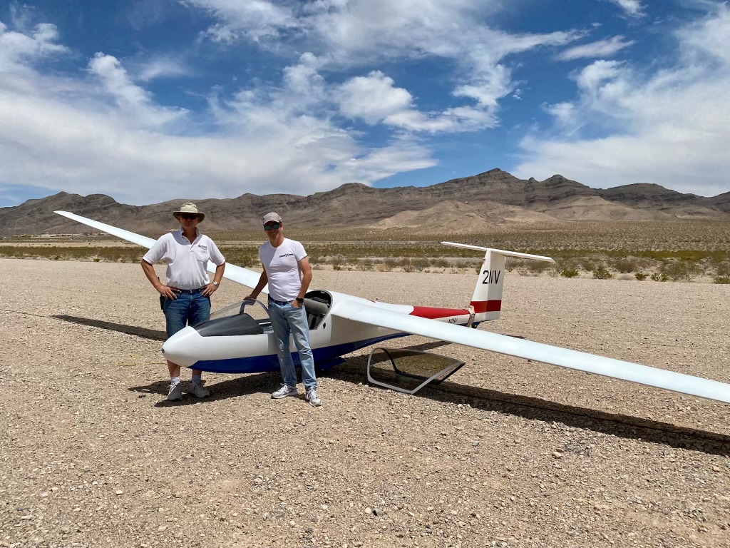 Soaring the sky a glider pilot‘s Podcast