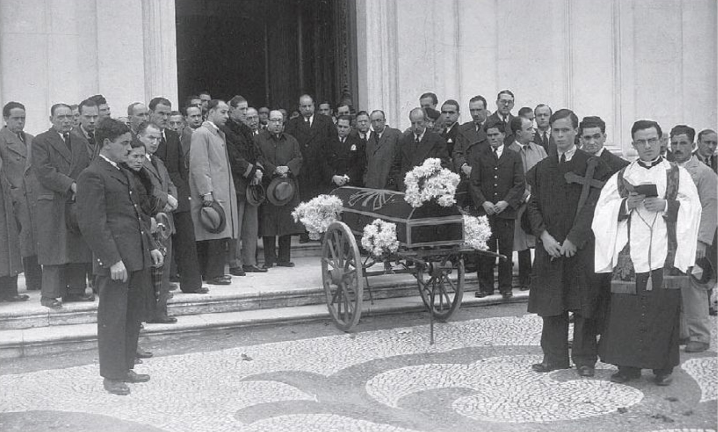 Fernando Pessoa Tour [ENG]