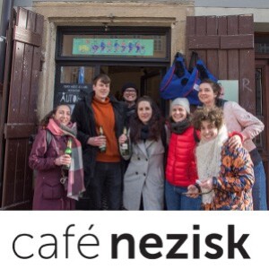 Cafe Nezisk podcast I S Annou Kociánovou a Filipem Zatloukalem ze spolku AutoMat