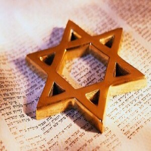 Finding Home: A Conversation with a Convert to Judaism and His Spouse (Audio/Visual)