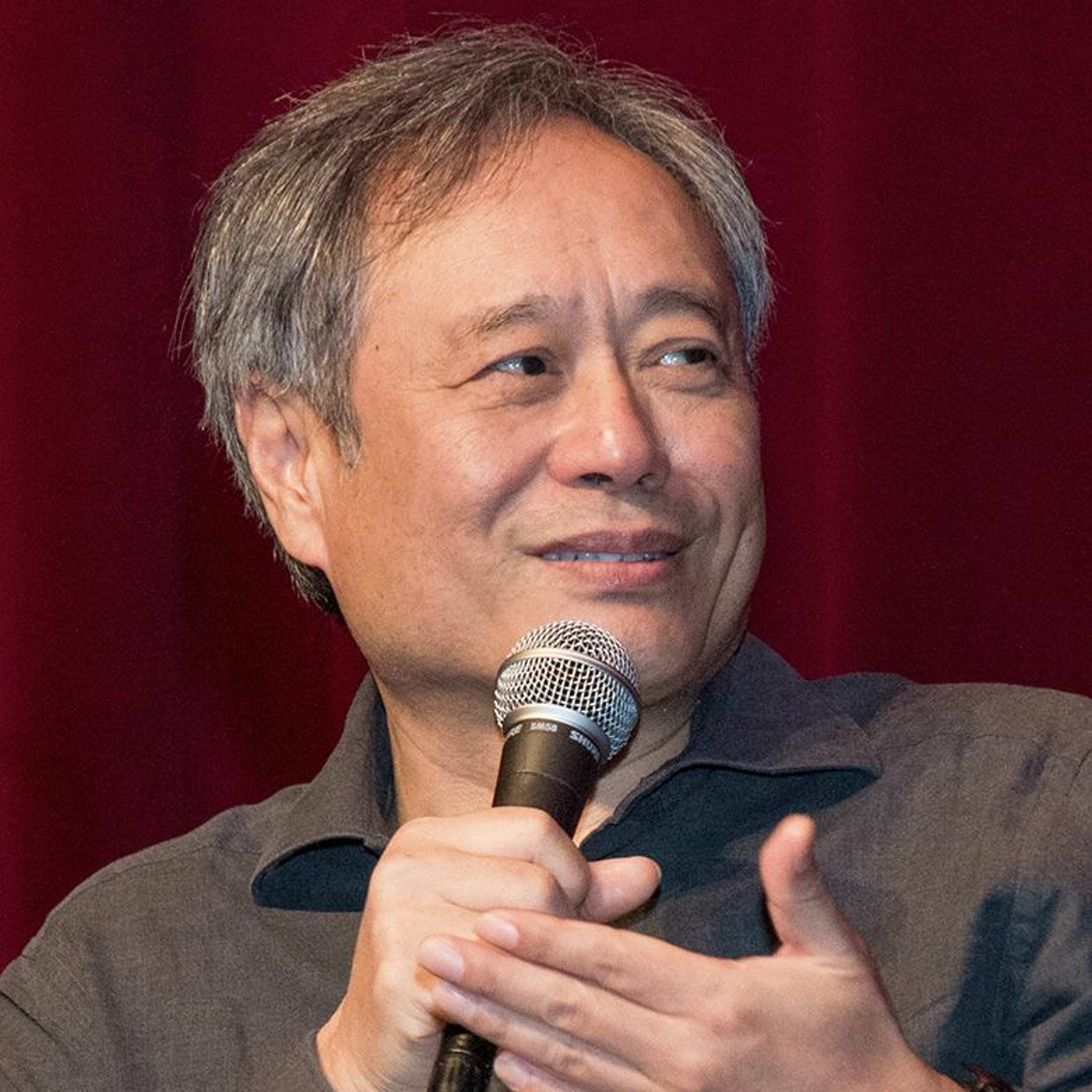 Episode 49: Billy Lynn’s Long Halftime Walk with Ang Lee and Robert Weide