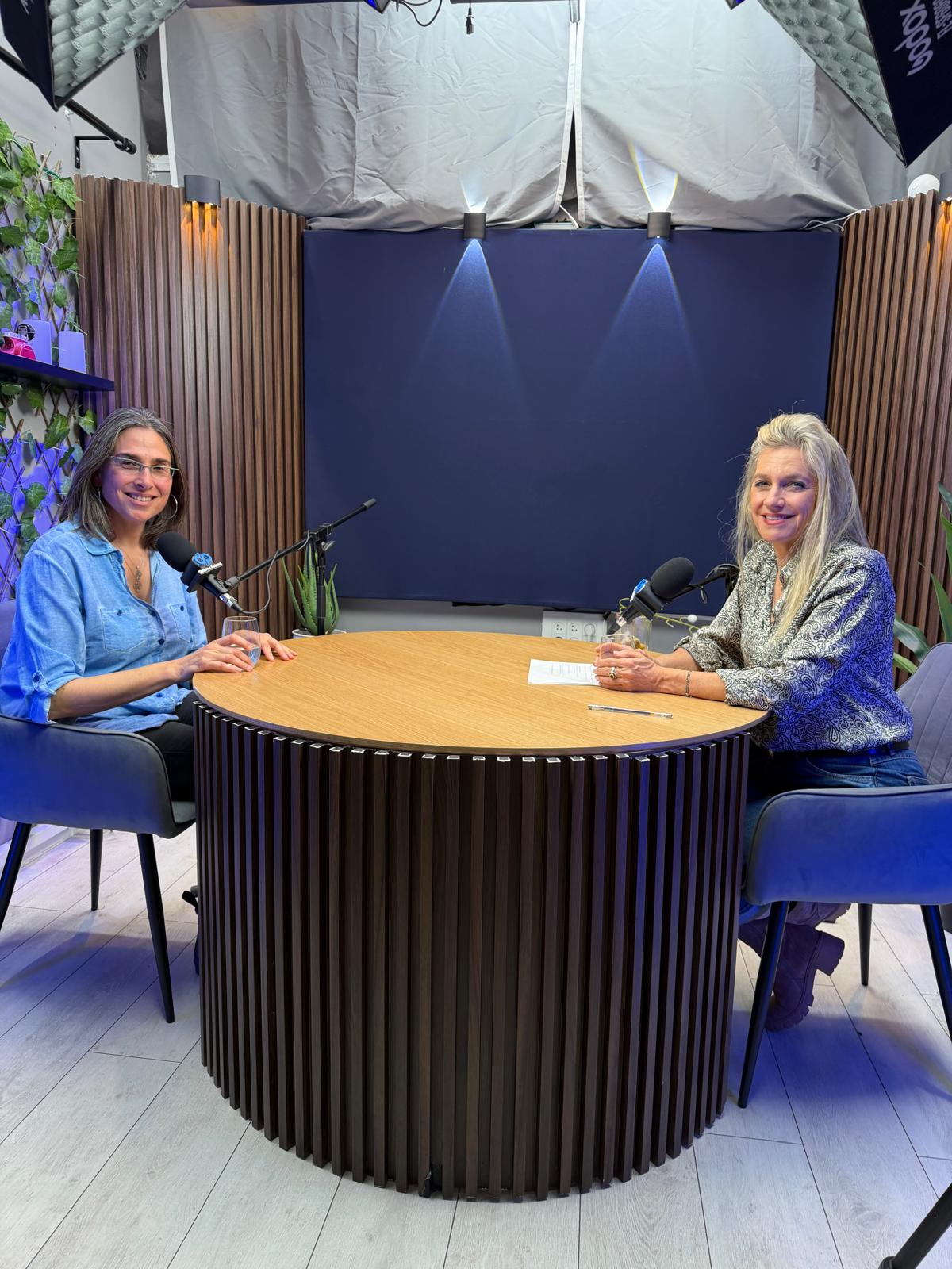 פרק 165: איך להיות חכמים יותר? (ספוילר: לא מה שחשבתם..)  שיחה עם פרופ, נאוה לויט בן נון, חוקרת מוח