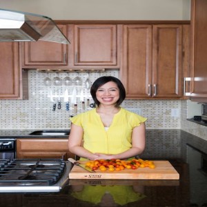 Chef Christine Ha Winner MasterChef 2012... Apples With Caramel Dip...The Cooking Without Looking Podcast