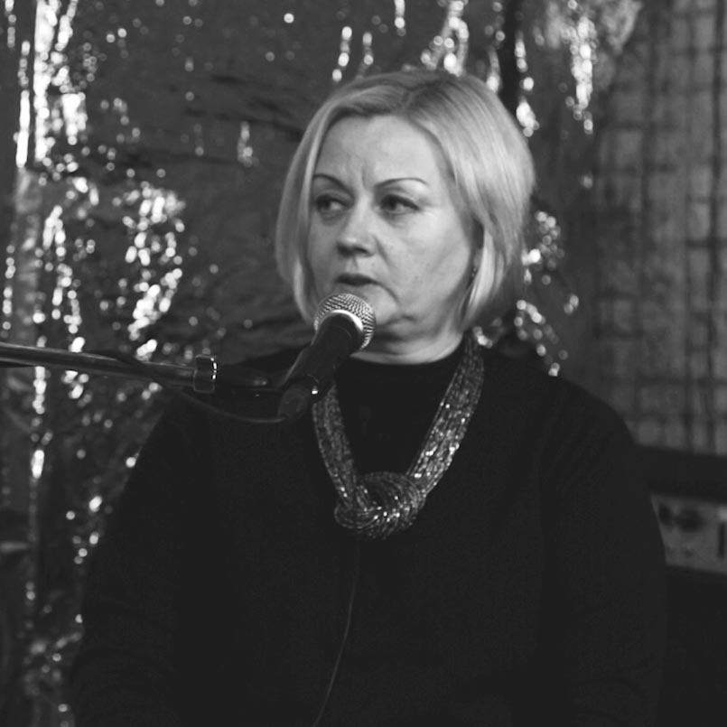Starp mums, meitenēm, runājot