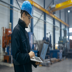 Advantages and Disadvantages of Cloud-Based Manufacturing Software