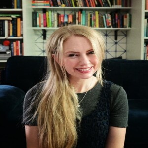 S13:Ep260 - I Think We've Been Here Before with Guest Suzy Krause + Diary Book Recs