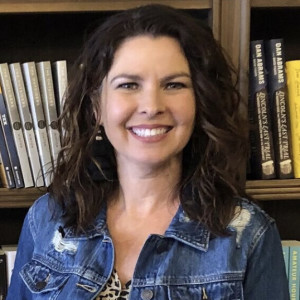 Ep. 21 Reading is a Riot with Kim Colette Ballard 10-23-19