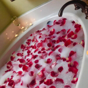 New Year Eve Preparation π 2020 ππΎThis is #JustATouchof_J (BathTub Confessions)