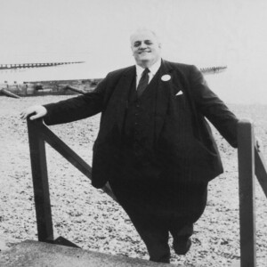 The Shadow Life of Cyril Smith Part 6: The End of Knowl View