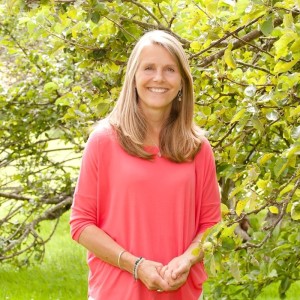 Julia Melville - Theta healer, psychotherapist, coach and Kundalini yoga teacher