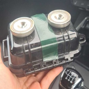 Podcast: Warning after ’tracker’ found on car parked at Bluewater shopping centre