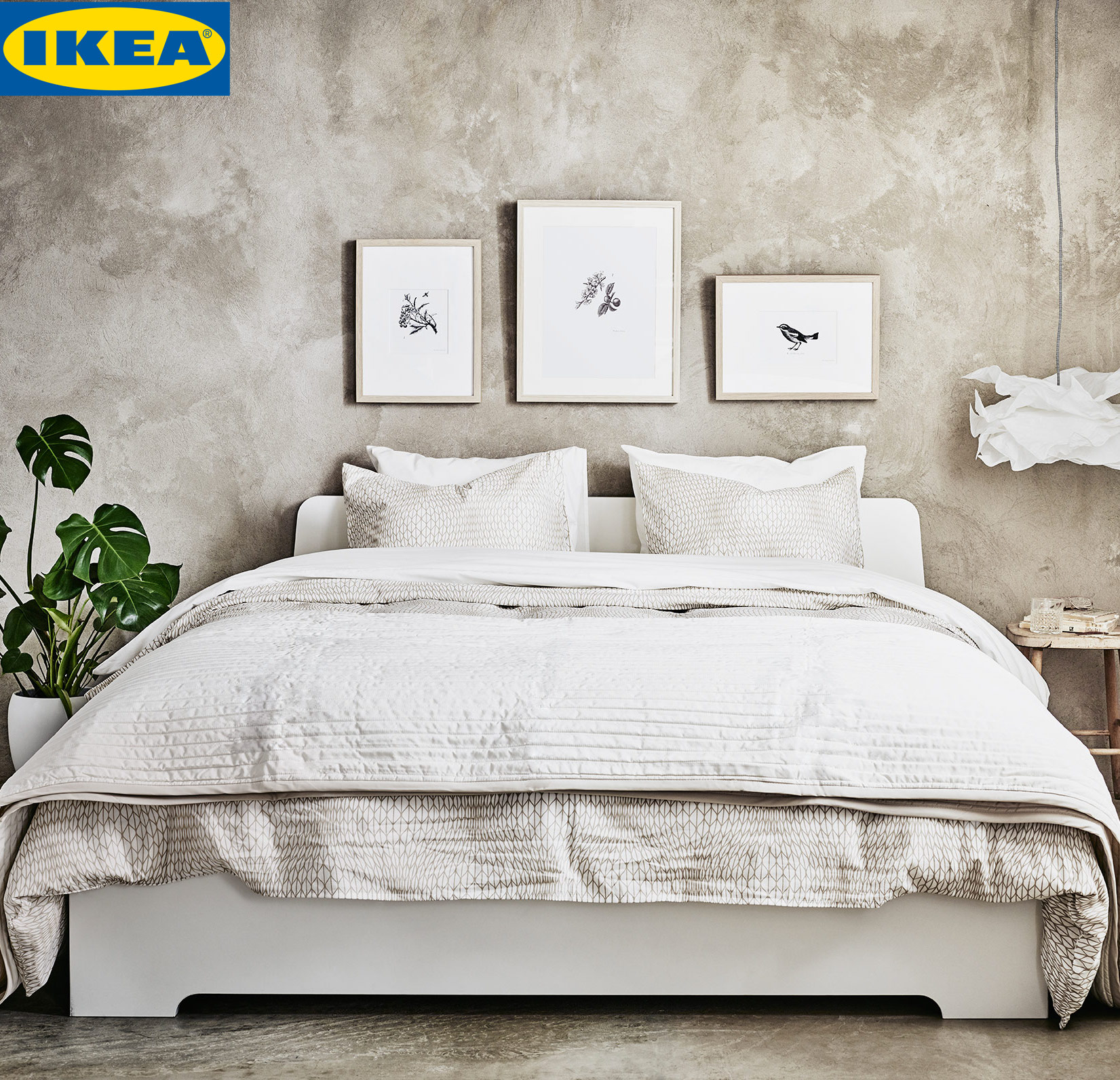 This podcast will help you relax in order to fall asleep more easily. Narrated by female, IKEA co-worker.
