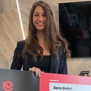 Sara Babić - egy fiatal lány, aki meghódítja az IT-világot