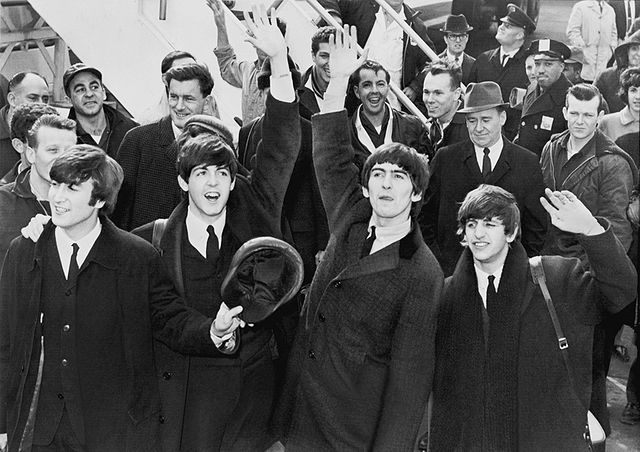 Episode 16: Beatles Holiday Gifts