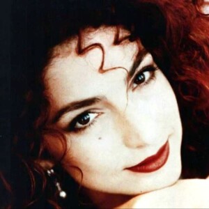 Gloria Estefan
